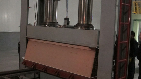 문외피 OEM 엔지니어드 우드 베니어판 흰떡갈나무 노란 수직결 H6205S 2500-3100mm