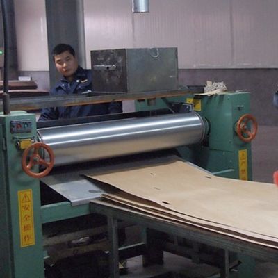 2500mm 엔지니어링 목재 장단 흰색 Zebra 직곡 Zb-378s 고급 프라이우드를 위해