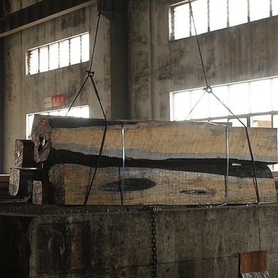 정목이 호텔 장식을 위해 피워지는 것으로 물든 주문 제작된 미국 자연적 오크 목재 베니어 4분할 컷 /