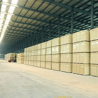 오리엔테드 스트랜드 보드 OSB2 Three Layer With Radiata Pine 2745mm Length For Load Bearing Panel 오리엔테드 스트랜드 보드 OSB2